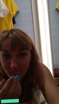 Kinky Selfie - Shopping Cum Swallow in Fitting Room