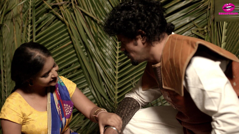 Indianpinklips: Aldatan koca karısının yaramaz desi seksini sikiyor