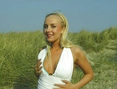 Flash Model Amateurs: Venku smyslný výkon