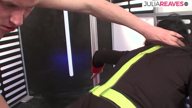 Kinky Bitches: Puta cachonda grita de placer mientras se la follan con...