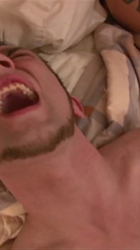 Nnocent Straight Boys, Pierwsza impreza oklep ... Nie mogę uwierzyć, że rzeczywiście to robią