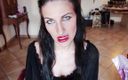 Lady Mesmeratrix Official: Hänge mich an meinen lippen auf