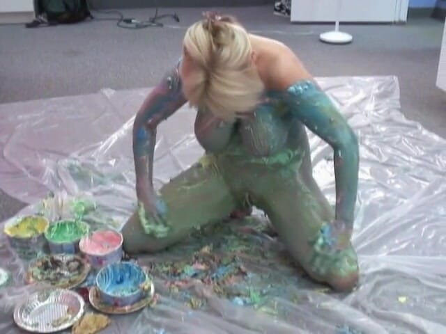ChickPass Amateurs: Mature blonde Alexis is getting messy