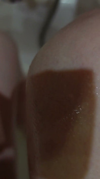 Lavage Des Pieds Et Des Jambes En POV