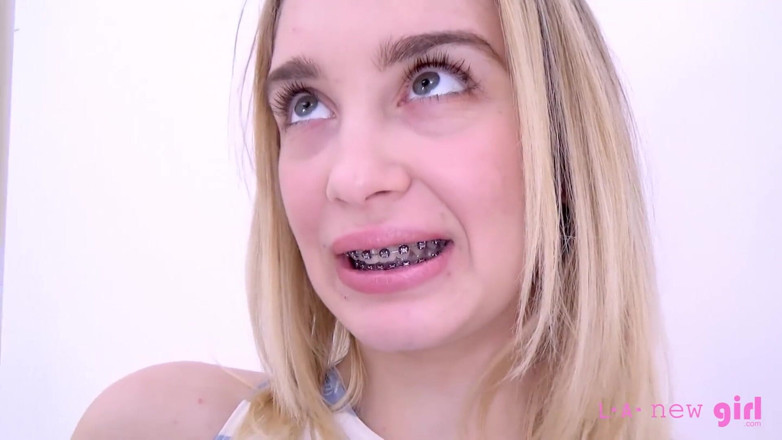 L.A. New Girl: Teenka odchází z focení naštvaná - vrací se polykat sperma z...