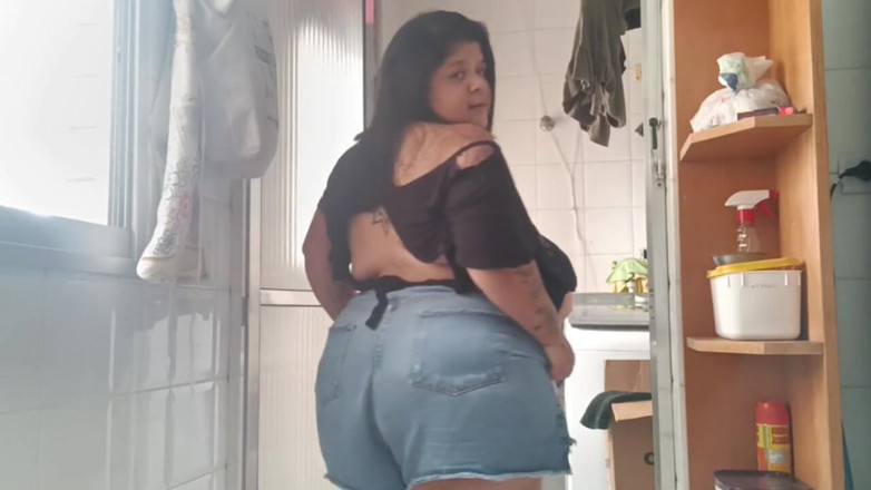 Mary Jhuana: 서비스 구역에서 비 흡연