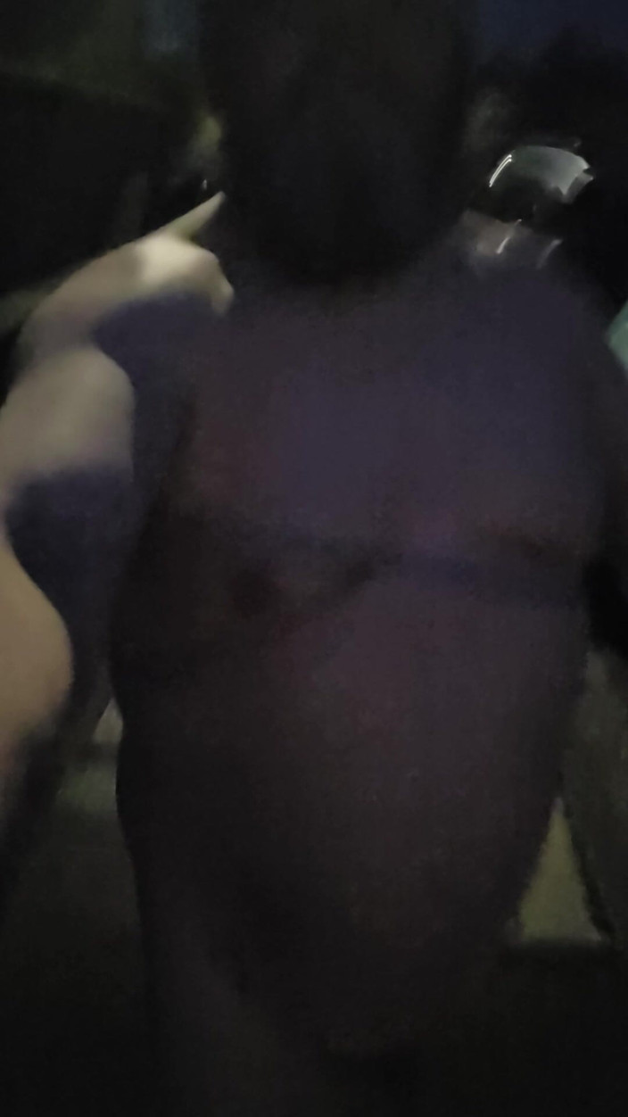 big_davec: Nude Walk Around the Neighborhood