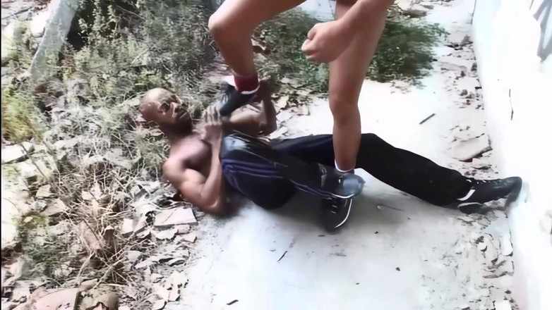 Transsexuell and gay club: Vahşi açık havada eşcinsel harabeleri karşılaşmaları