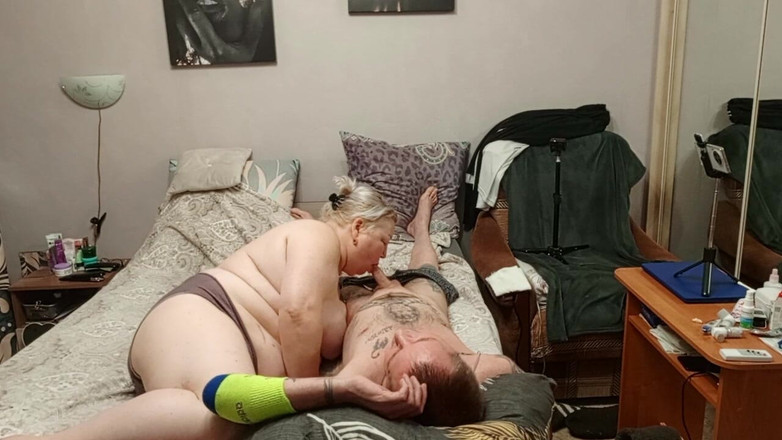 Zona901: Üvey anne masaj yaptı ve döl yutarak sakso çekti