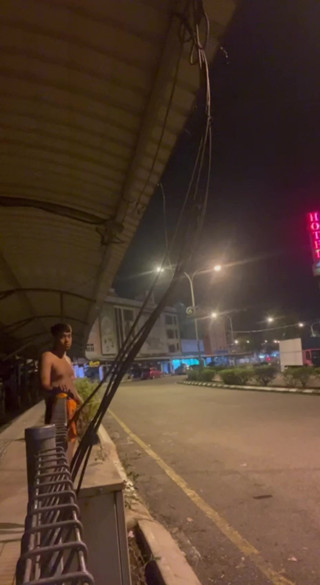 Nenasexhibb: Getting Naked at The Public Bus Stop at Night