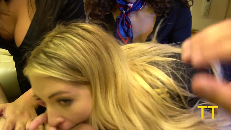 Teddy Tarantino: Triple BJ przez Napalone Pj Stewardesy Kiki, Willow i Emma