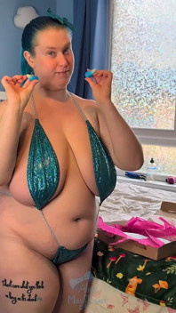Genie Pole Wear Slingkini & Candyzombies Cow Urechi unboxing &try on - fată solo