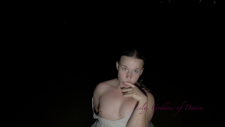 Lily, Goddess of Desire: Вас соблазняет невероятно сексуальная водная нимфа