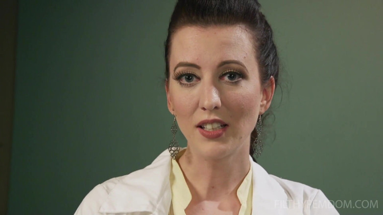 FilthyFemdom: Dr Cherry Torn's dokuczający zabieg wyposażony w rozdarte wiśnie