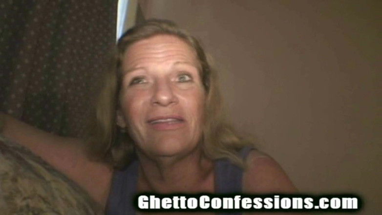Ghetto Confessions: Lelijke oma ex-stripper hoer teef grote tieten pijpbeurt sperma tonghoer!