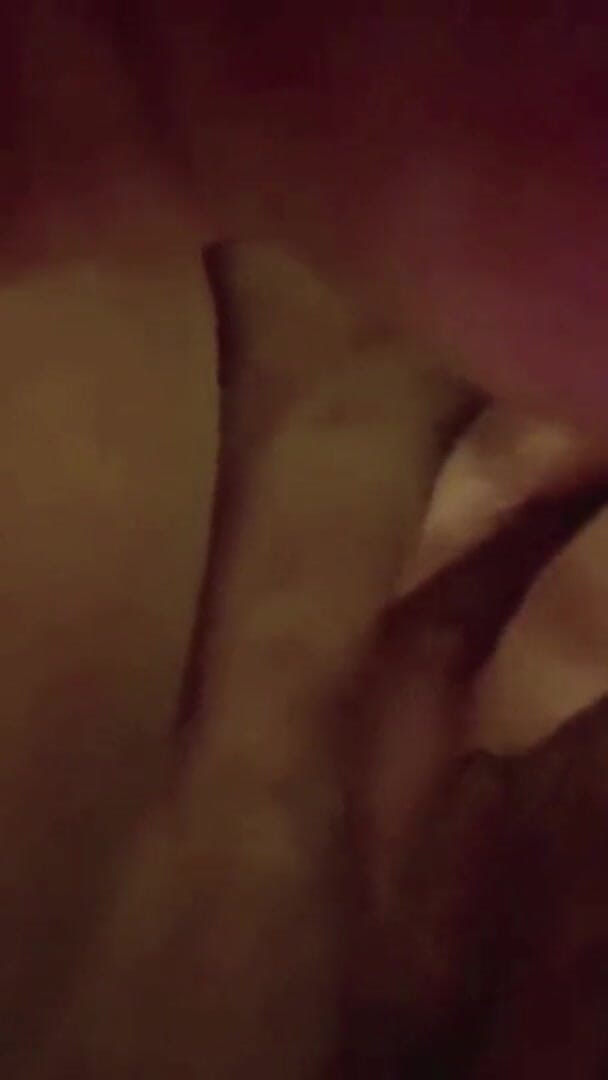 Indian fuck queen: WildEnglishBBW em casa sozinha dedilhando minha buceta gorda