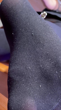 Ich weiß, dass du meinen leicht verschwitzten Nylonfuß mit einem exquisiten Geruch willst, der langsam auf dein gesicht fallen würde