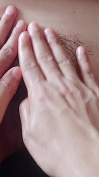 Massaggio Vaginale in Primo Piano: so Che Vuole Farmi Eccitare... E Sta Riuscendo
