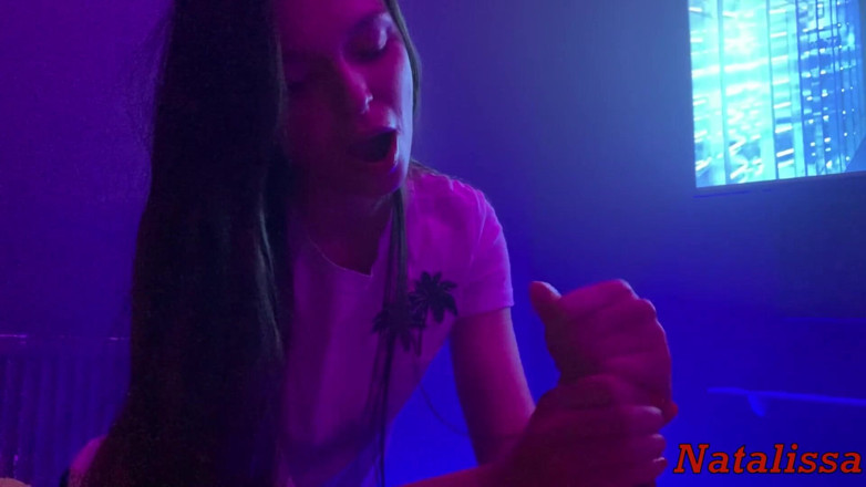 Natalissa: POV-blowjob beim film gucken