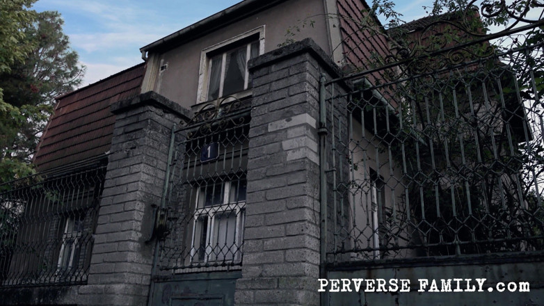 Perverse Family: Familia perversă 24.2 (sezonul 2) Tachinare mică bună