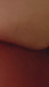 Ma femme aime être baisée sur le canapé