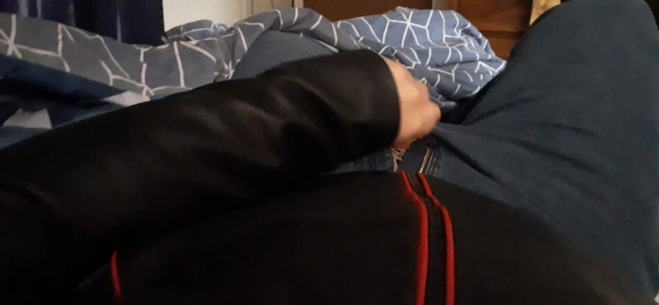 Rusty Sunnybrook: Tribut cu excitare la tachinare și spermă