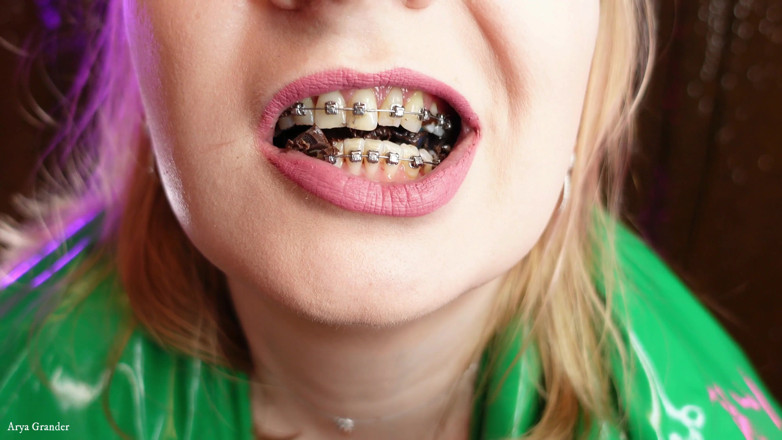 Arya Grander: Mukbang Video: Eating Car (mouth Tour Devour Fetish Chewing)