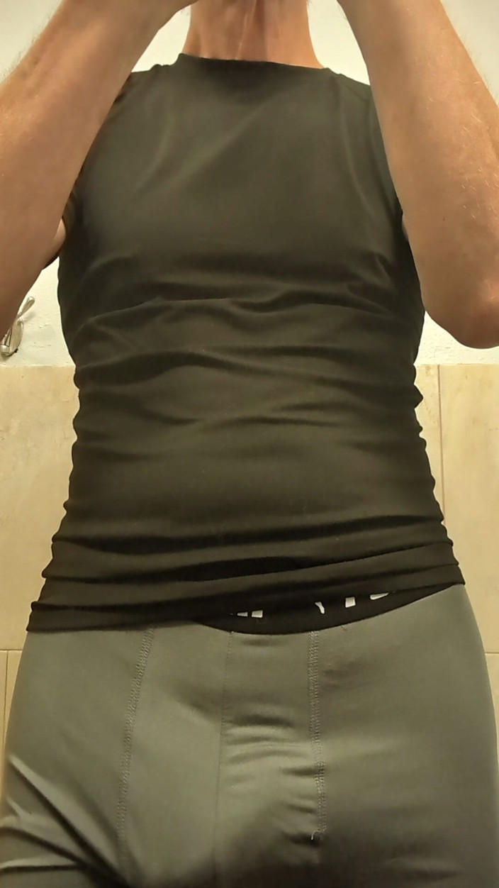 Best Bad Daddy: Stiefvater strippt, schläge für dich
