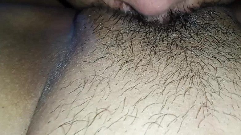 Babang endut: 클리토리스를 핥는 밀프 보지