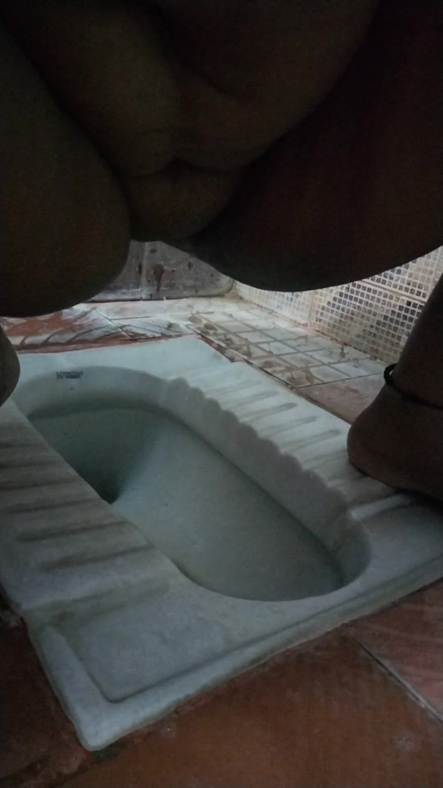 Pissing Hot