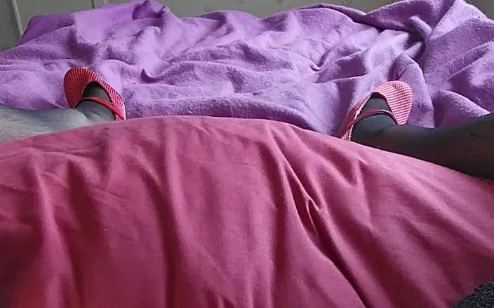 Cindy Belfast: Sissygasm in Pink Panties &amp; Heels
