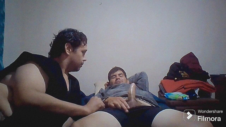 Tetto Michel: Моя натуралка становится горячей, и я снимаю это тайно