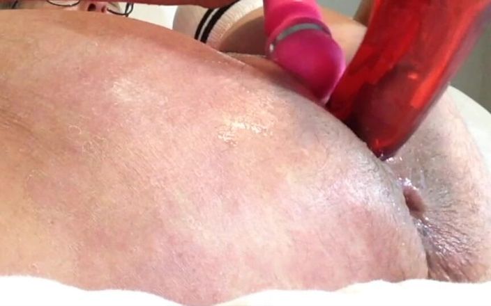 Squirting Senior: Nahaufnahme Große dildo-show mit analfick, creampie, MILf und ehemann