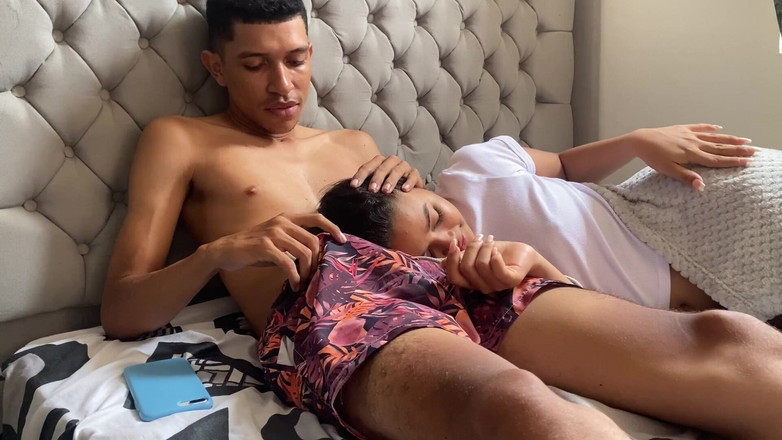 Yohamedi: Sora mea vitregă se simte tristă și începe să se joace cu...