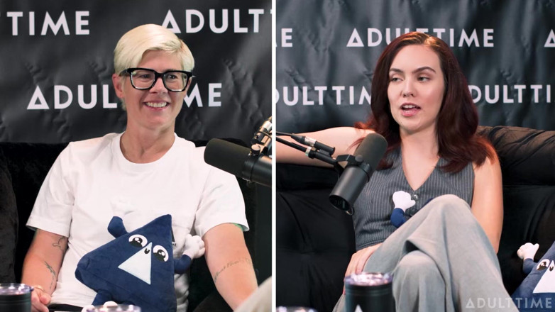 Adult Time Podcast: Freya Parker muốn máy bay bà già xăm mình trên...
