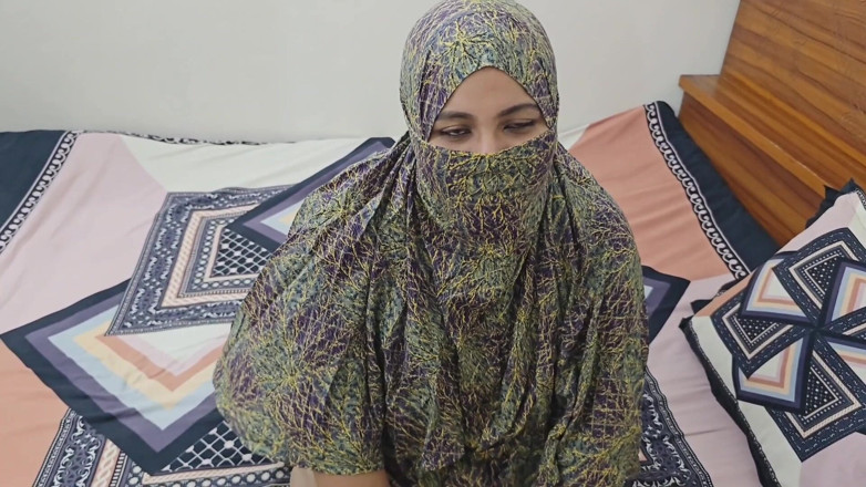 Banglavabi: I Found the Master's Wife Alone and Fucked Her. Part 2