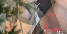 Leverageurassets: Uprostřed slavnosti, dovolená nabírá nečekaný zvrat. jako Vánoční Ozdoby Glisten,...