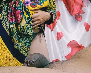 Bolly Karma: Pizdă sexy strâmtă drăguță este futută de iubit