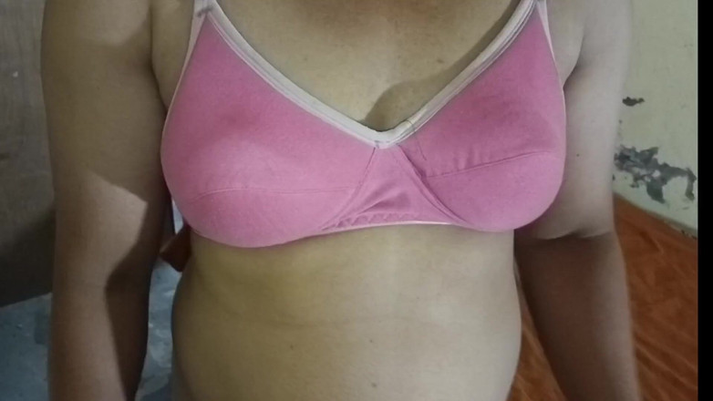 MHM: Această indiancă căsătorită desi bhabhi se pierde în fantezia ei
