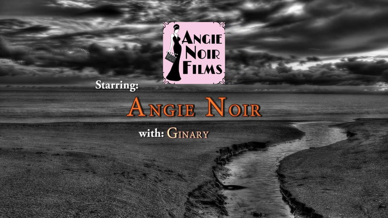 Angie Noir: Падчерка вчить маму фістингу з Енджі Нуар і Джинарі