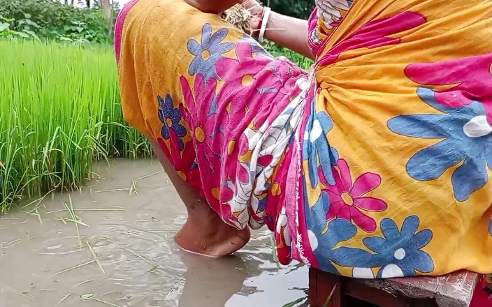 Dogrupali69: While Taking a Bath I Fucked My Stepsister