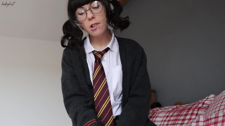 Fetpup: Knullar en gryffindorflicka utan kondom