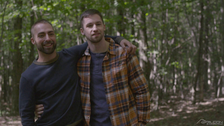 Falcon Studios: FalconStudios - Trabalhador fumegante se junta a casal gay em trem...