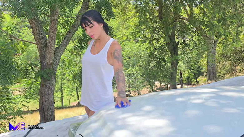 Maxxx Betancur: Sex in a Car Wash - Max Betancur and Athenea Rosse