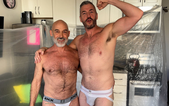 Tantric Fitness: Frottage cu mâzgă! Ft Antrenorul Bator