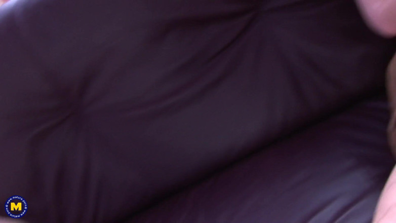 Mature NL: Keempat-empat jalang matang ini Hanya Sukakan Pepek