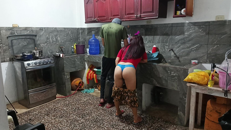 Goky: vizinho mostra tudo enquanto ele está lá