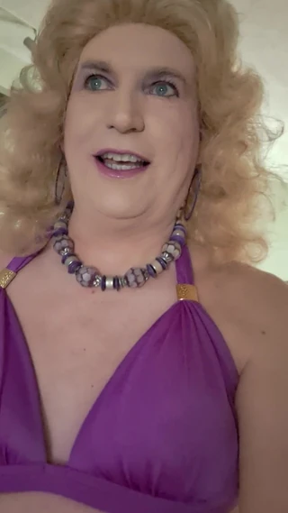 Соблазняю ландшафтных мужиков через улицу.