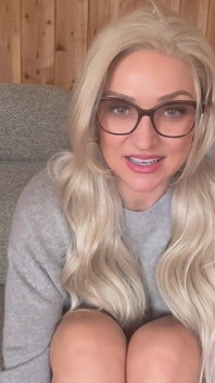 Geile Slaapzaalbabe JOI Striptease - ik Zal Je Laten Klaarkomen Baby