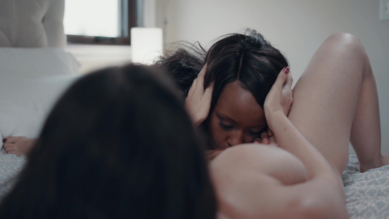 SweetheartVideo: 女同性恋继妹 - 继妹之爱